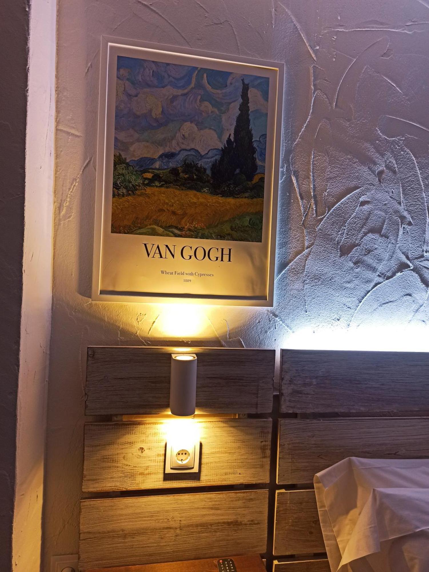 Hostal La Jarana Casa 3*
